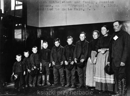 Wyspa Klucz 8_ksiegarniaksiazkiprzyherbacie.jpg