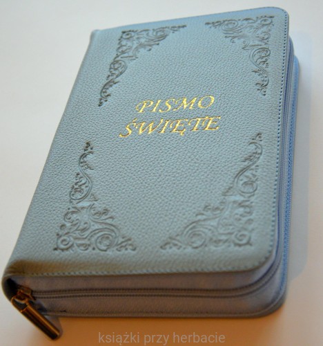 Biblia Tysiąclecia - Pismo Święte Starego i Nowego Testamentu_skórzany futerał niebieski 2_ksiegarniaksiazkiprzyherbacie.JPG