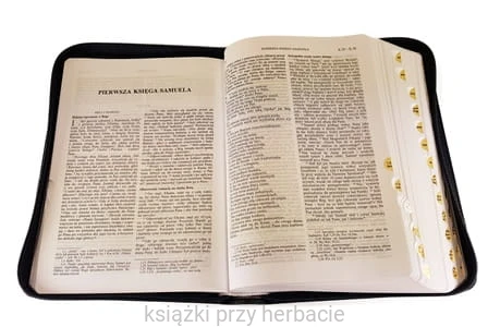 Biblia Tysiąclecia - Pismo Święte Starego i Nowego Testamentu_granatowy futerał 2_ksiegarniaksiazkiprzyherbacie.jpg